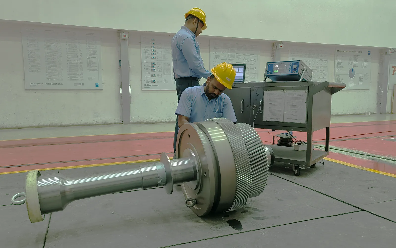Our 1.6 MW gearbox test bench